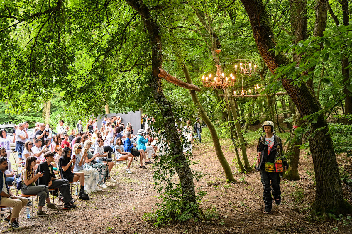 Feeric Hub devine scena de lansare pentru studenți din întreaga lume. Începe Feeric Fashion Week