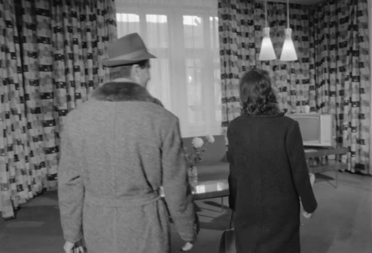 VIDEO Cum arăta Împăratul Romanilor, imediat după renovarea din 1965. ”Se doarme împărătește”