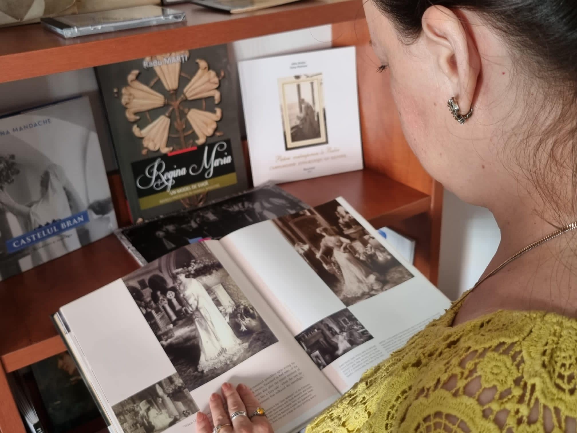 85 de ani de la moartea Reginei Maria a României - prezentare multimedia la ASTRA. În 1919 scria în jurnalul său că la Sibiu „am fost tratați aproape ca niște sfinți”