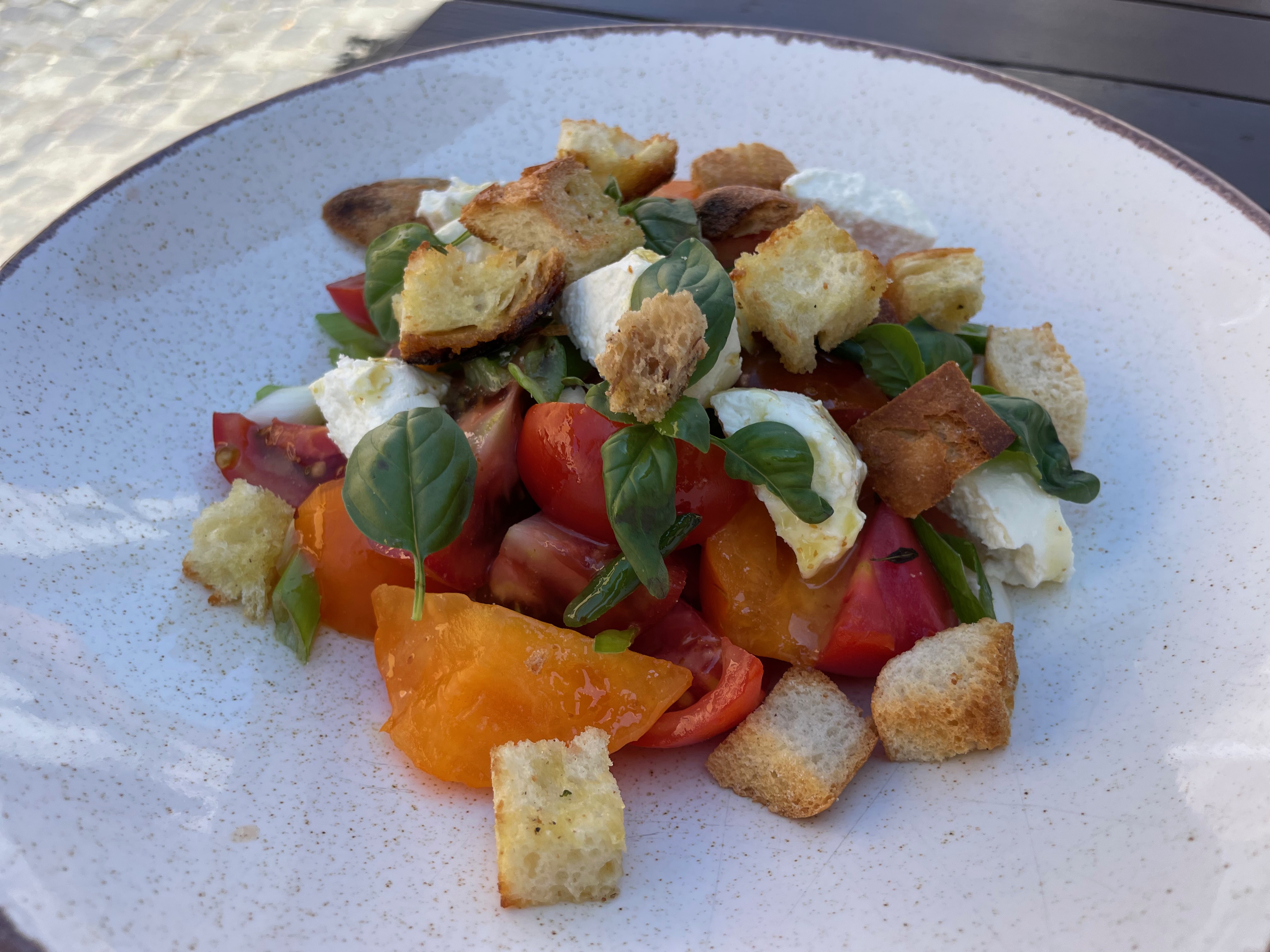 Salata de rosii Restaurant La Pasaj