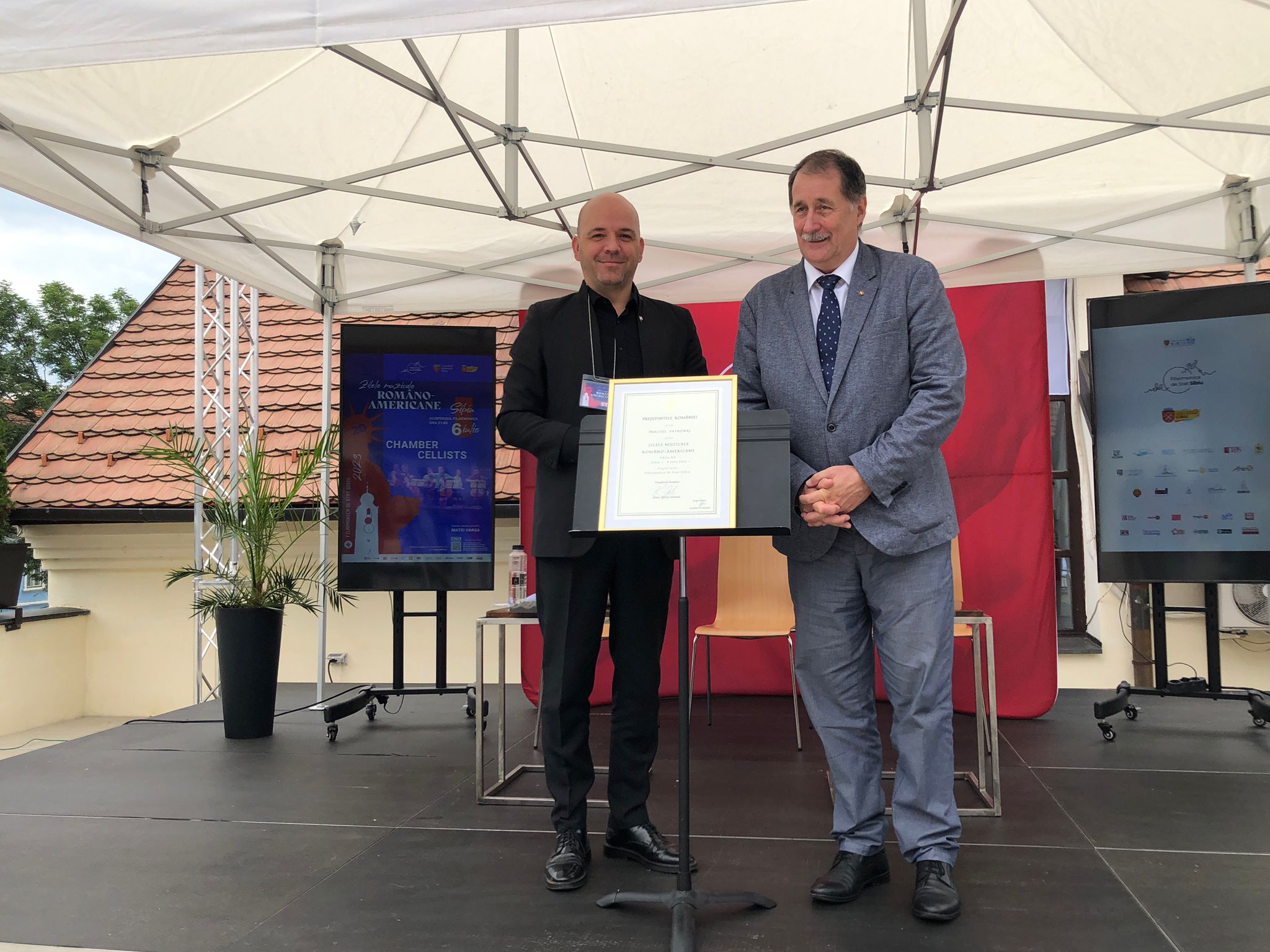 Festivalul „Zilele Muzicale Româno-Americane” a primit diploma Înaltului Patronaj al Președintelui României. Urmează șase zile pline de evenimente la Sibiu