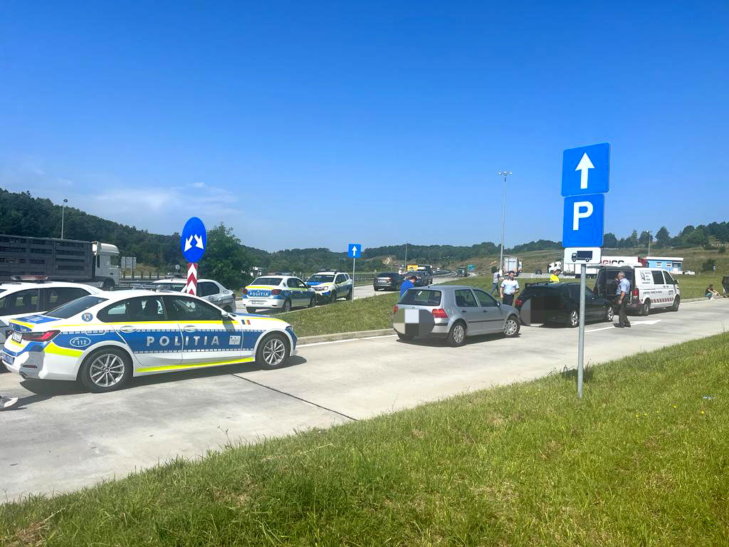 Acțiune de amploare a polițiștilor pe A1: amenzi de 30.000 de lei, în 3 ore. 31 de șoferi, cu viteză peste limita legală
