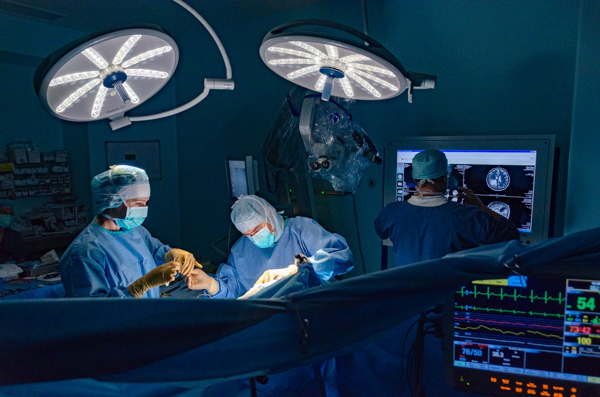 Bolnavii de cancer au acum servicii integrate complet gratuite în cadrul Centrului Oncologic MedLife Polisano. „Medicina performantă înseamnă medicină de echipă”