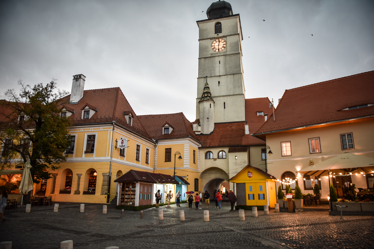 Vreme răcoroasă joi la Sibiu: maxime de 23 de grade și ploi