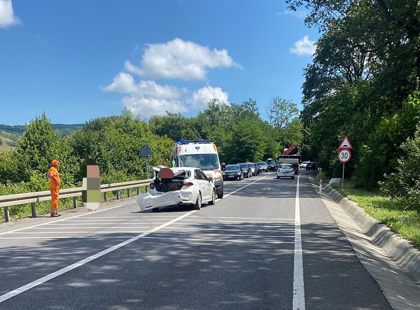 Trafic îngreunat pe DN 14, în zona localității Ruși, din cauza unui accident
