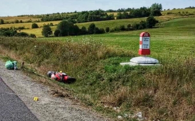 Un sibian, rănit după ce a căzut de pe motocicletă, din cauza vitezei, în Brașov. A fost preluat de un elicopter SMURD