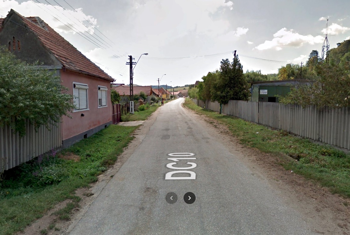 Un tânăr de 18 ani a jefuit o bunică în casa ei: nu a primit bani, așa că i-a luat televizorul