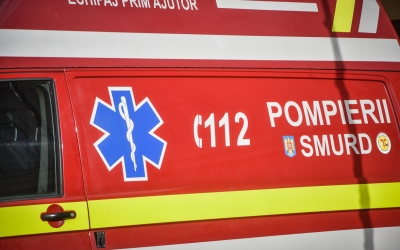 Un bărbat a ajuns la spital în urma unui accident rutier care a avut loc în Agnita. Unul dintre șoferi nu s-a asigurat la plecarea de pe loc