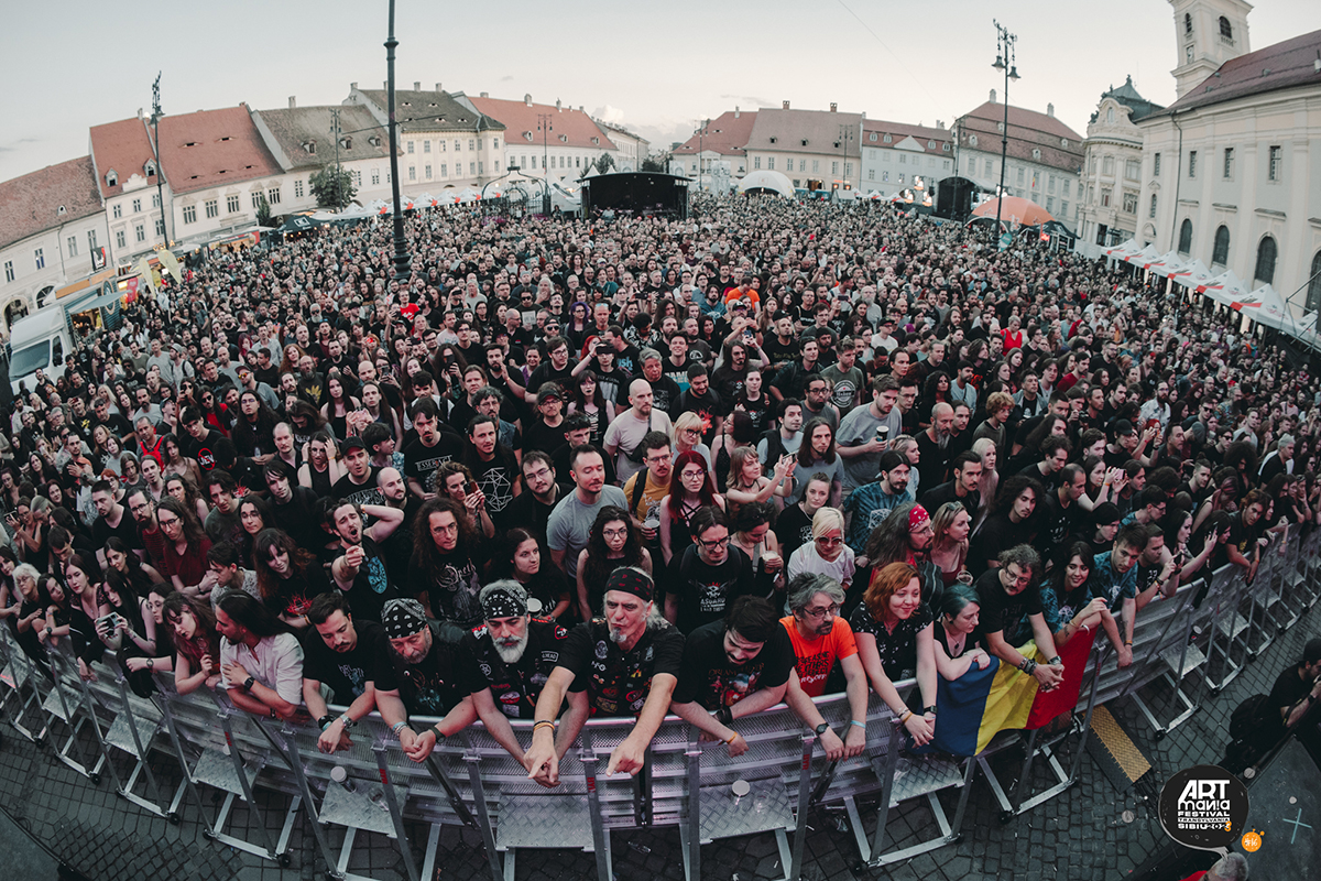 ARTmania Festival 2023: 21.000 de participanți s-au întâlnit la Sibiu pentru a se bucura de 3 zile de concerte, activități culturale și de evenimente alternative oferite de 16 trupe emblematice pe 3 scene concept