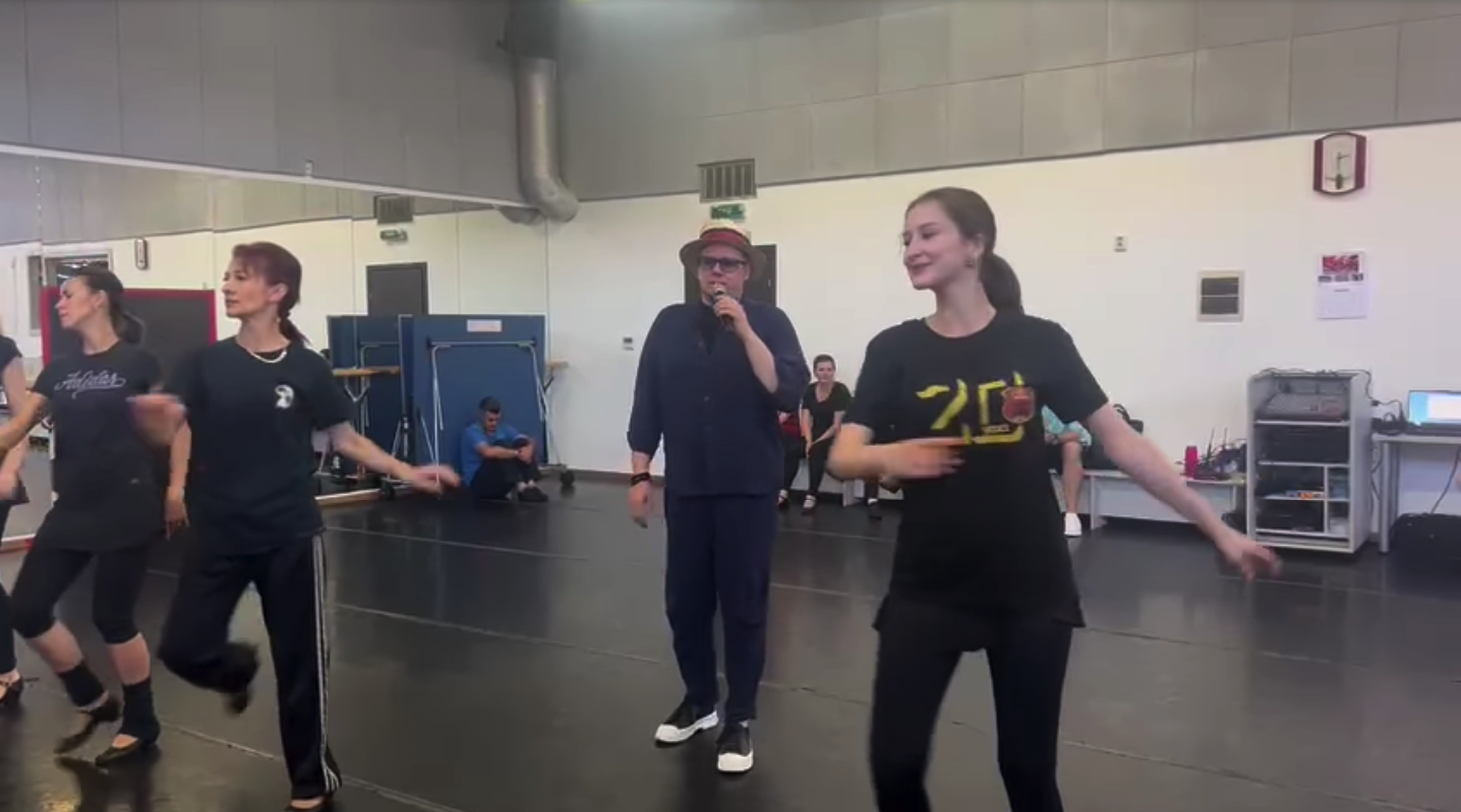 Fuego concertează astă seară la Sibiu, la Cântecele Munților. „E o zi mare pentru mine. Am un car de emoții, va fi un show pe cinste”