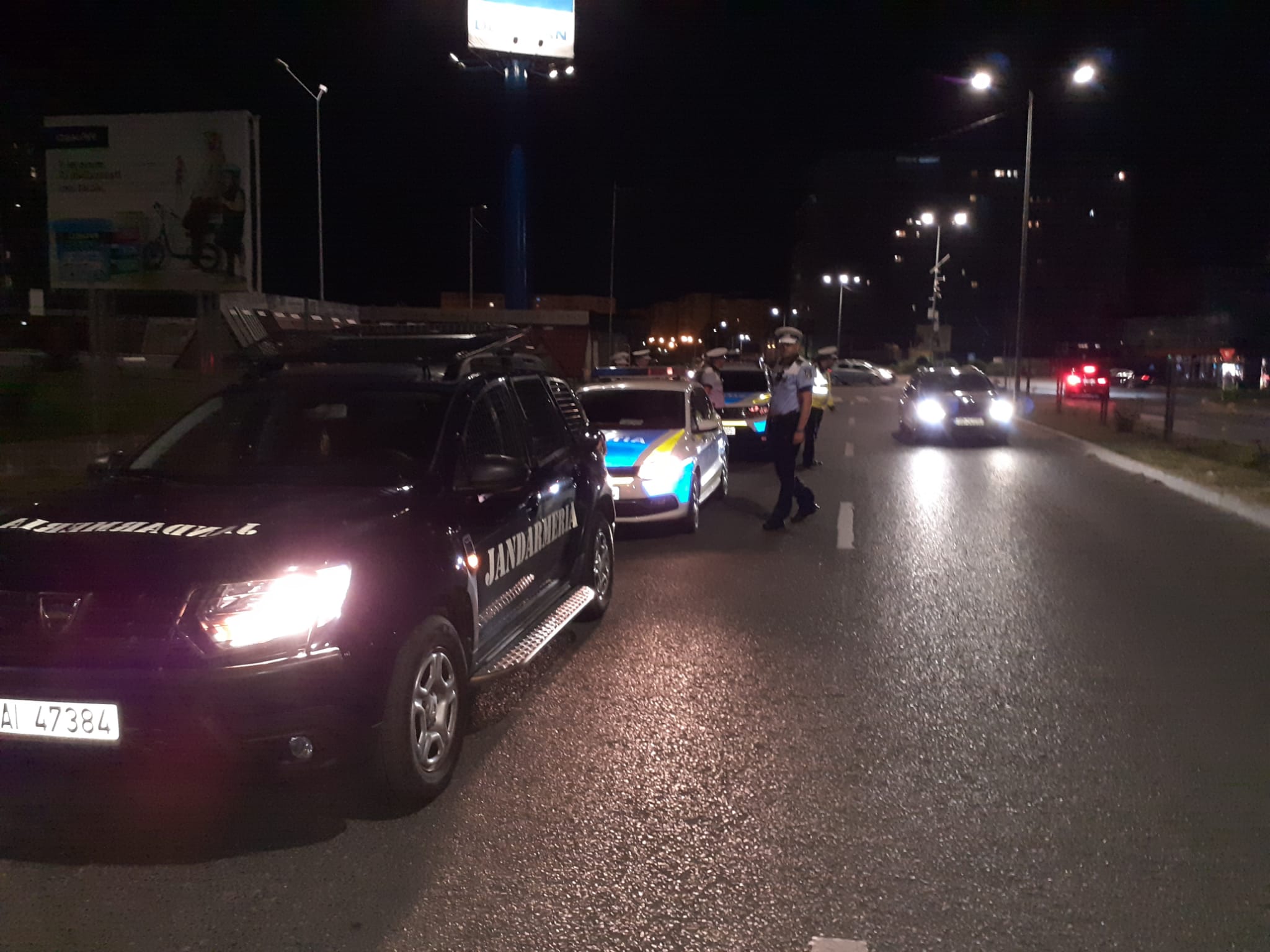 A treia razie a polițiștilor, într-o săptămână. Pe urmele curselor ilegale de mașini și a vehiculelor tunate, de această dată în cartierele Magnolia și Avangarden