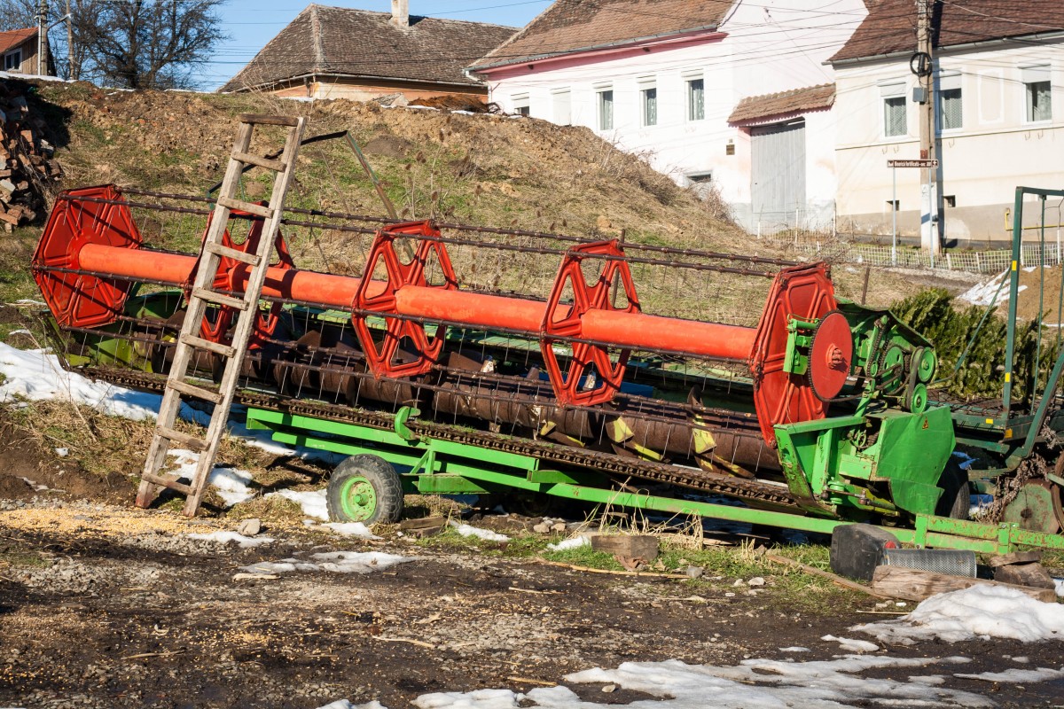 Dezastrul agriculturii românești și raportările false la demolarea CAP-urilor, povestite de un agronom din Sibiu. Cartea sa va fi lansată la Târgul Gaudeamus