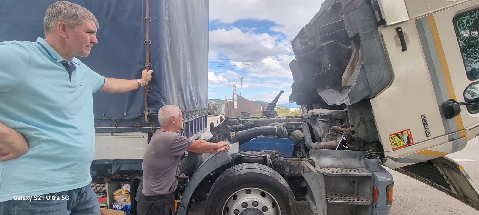 Final fericit pentru un ucrainean de 69 de ani, diabetic, blocat de 10 zile în Sibiu cu mașina stricată: „Le mulțumesc tuturor”