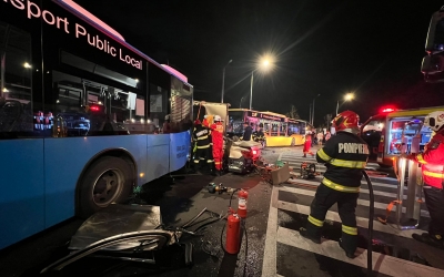 Șoferul care a produs accidentul de pe Calea Dumbrăvii a fost operat de urgență și internat în ATI