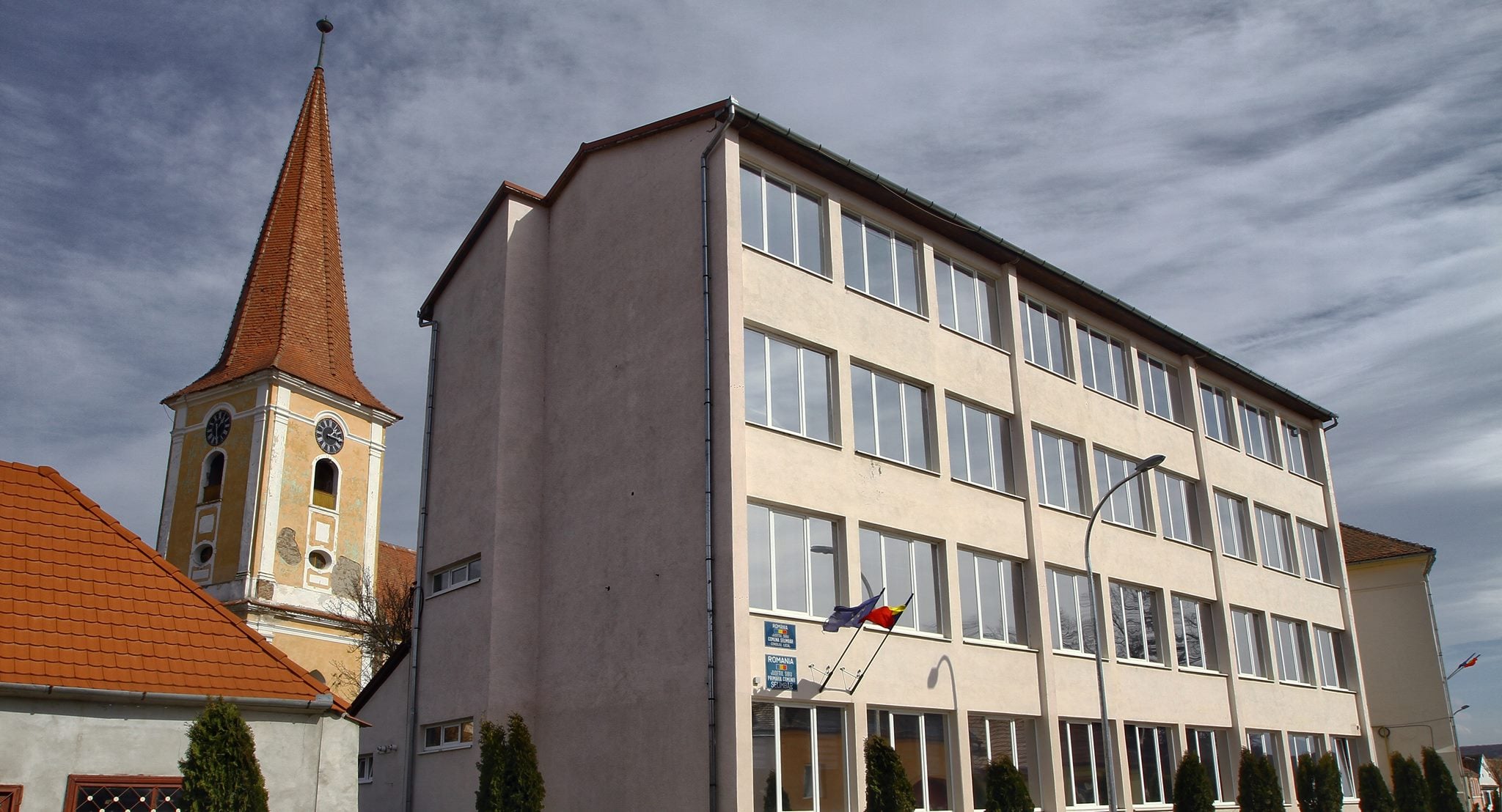 Părinții elevilor de la Școala „Mihai Viteazu” din Șelimbăr sunt nemulțumiți de spațiile mici în care învață copiii de pregătitoare. Primar: „Este o situație provizorie”