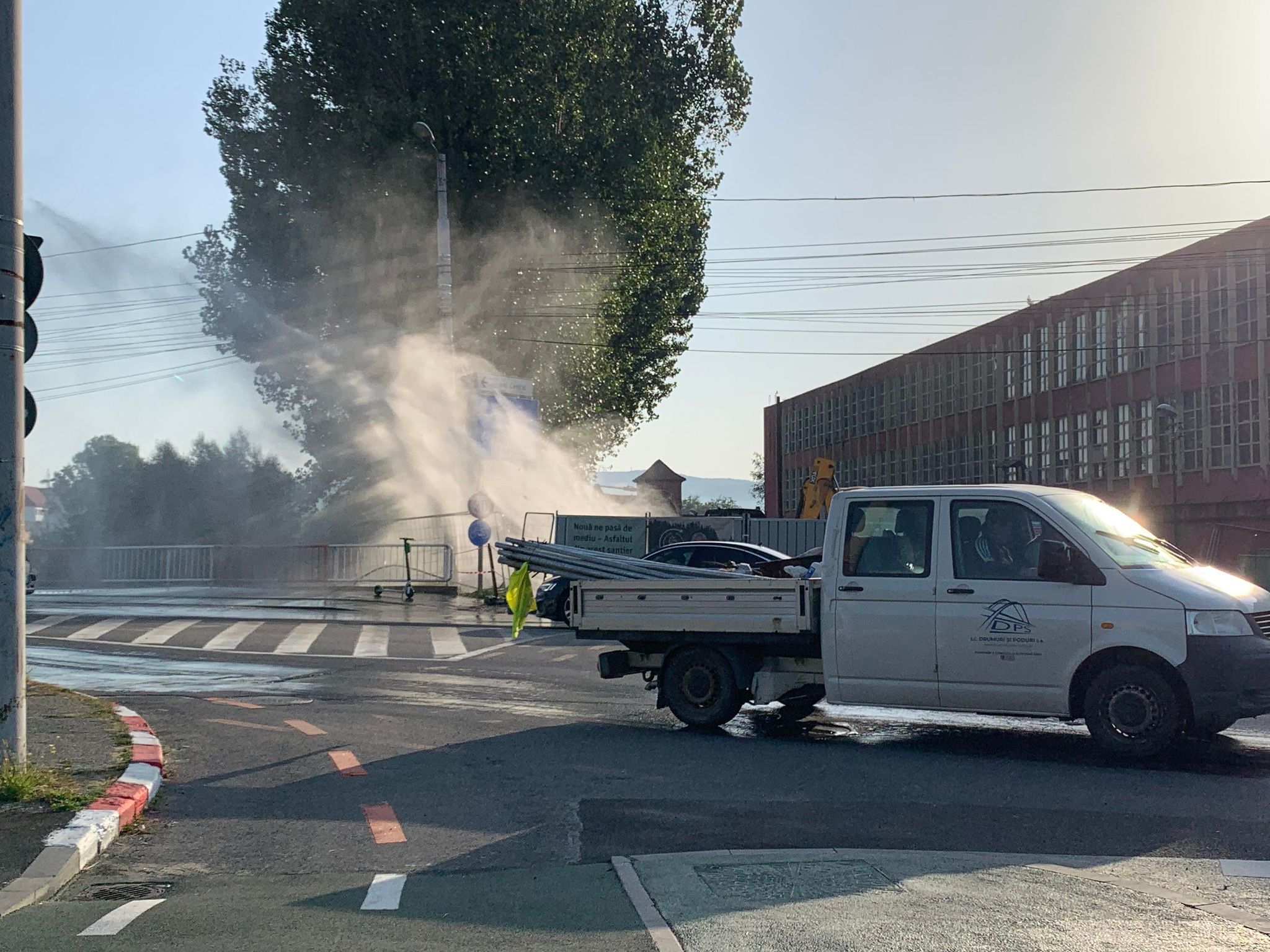 Locuitorii din aproape un sfert din Sibiu rămân miercuri dimineață fără apă sau vor avea probleme cu presiunea