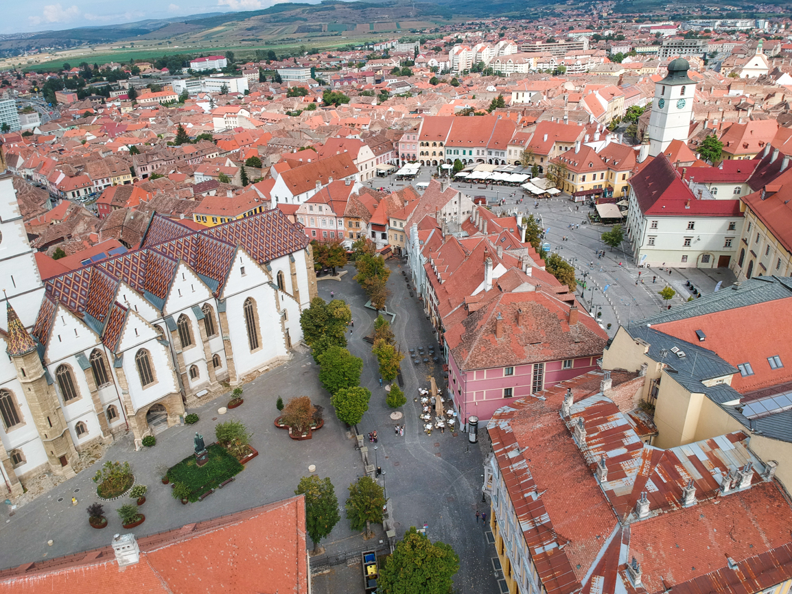 Puțin peste 20 de grade în Sibiu. Vin ploile