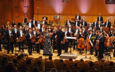 Orchestra Filarmonicii Sibiu a concertat la București, la Festivalul George Enescu. „Am fost deosebit de onorați să ne regăsim printre marile nume ale muzicii”