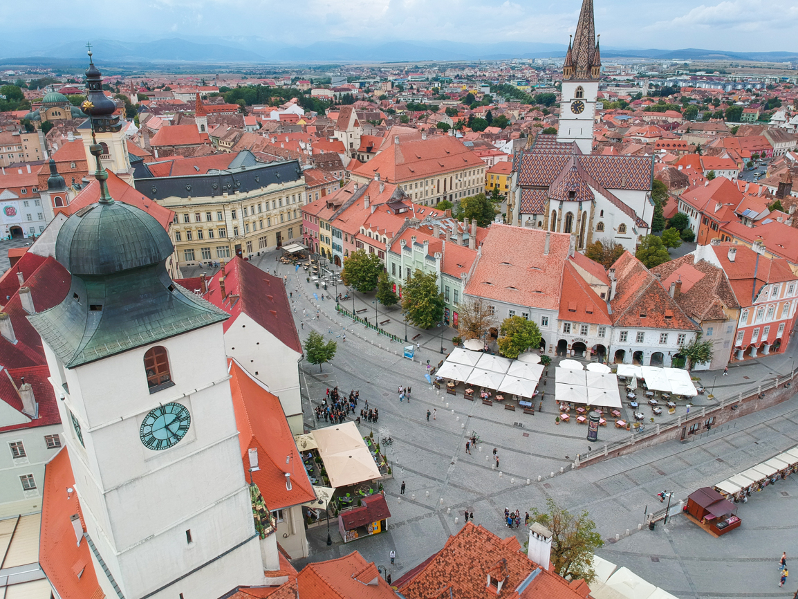 Platformă hotelieră: Sibiu este pe locul trei în topul celor mai rezervate oraşe pentru un city-break, în această toamnă