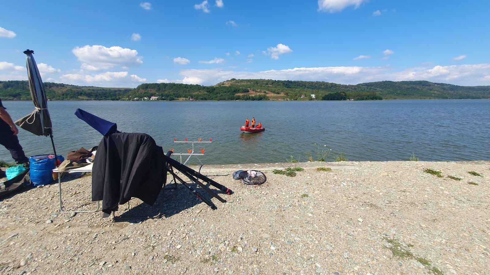 ACTUALIZARE Undițele au rămas pe mal... Pescar înecat în Olt, la Scoreiu