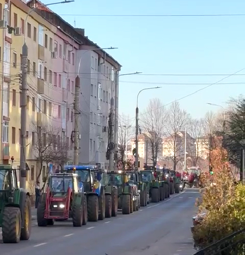 Tractoare și pe străzile din Sibiu. Acţiune neasumată oficial de nicio organizaţie