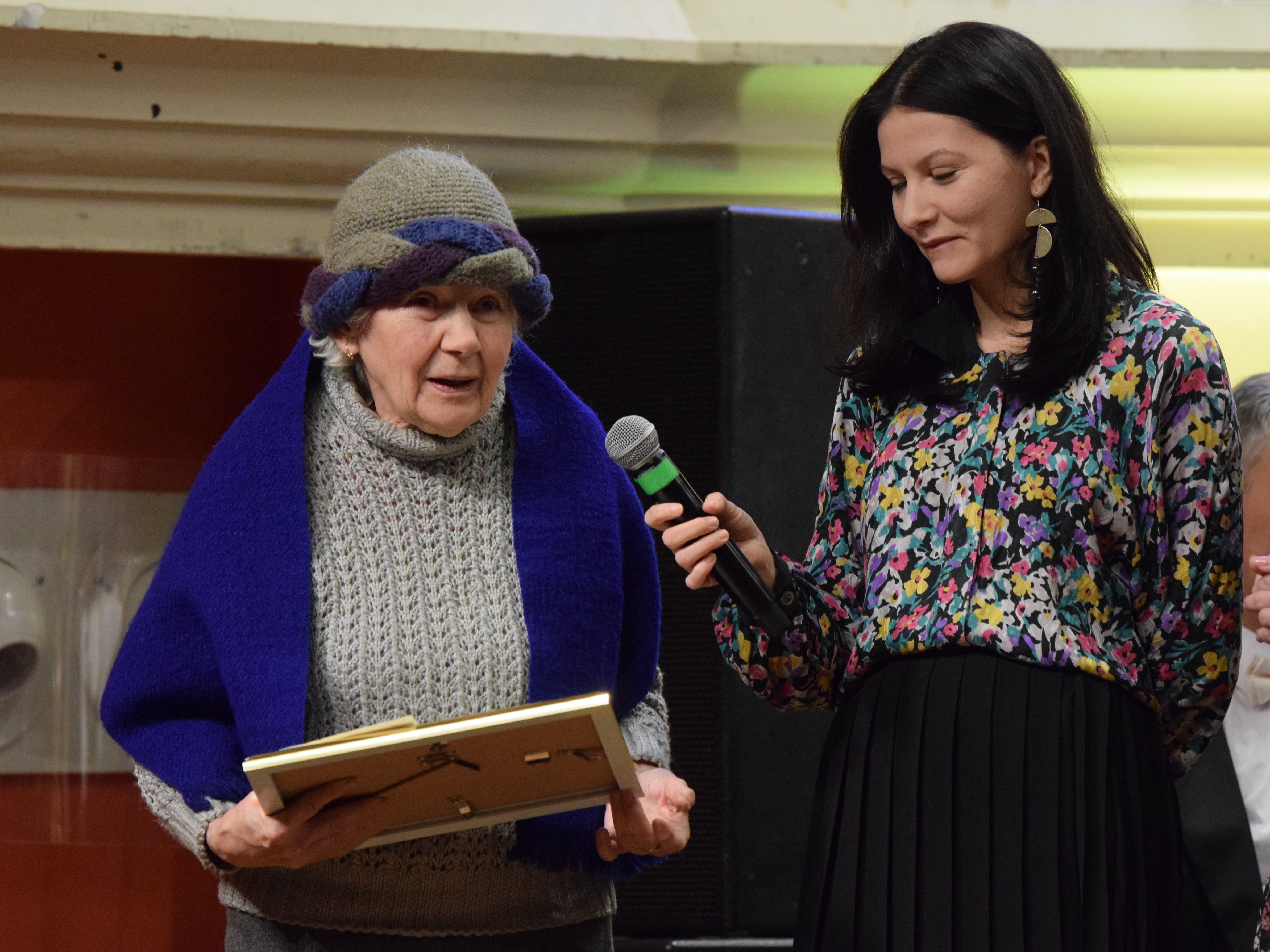 Filarmonica Sibiu și-a premiat cel mai fidel spectator. Liliana Jivi: „Chiar dacă mai sunt probleme, muzica ar trebui să le rezolve”