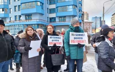 Protest al medicilor de familie din Sibiu: ”Nu semnez pentru faliment”