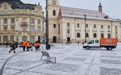 SOMA intervine cu nouă utilaje pentru deszăpezire, în Sibiu și Păltiniș. Se acționează și manual, pe scări, poduri și stații de autobuz