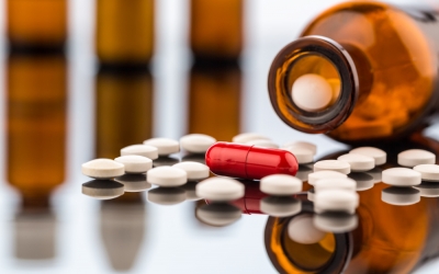 Farmaciile, obligate să raporteze zilnic toate medicamentele din categoria antibiotice şi antifungice eliberate