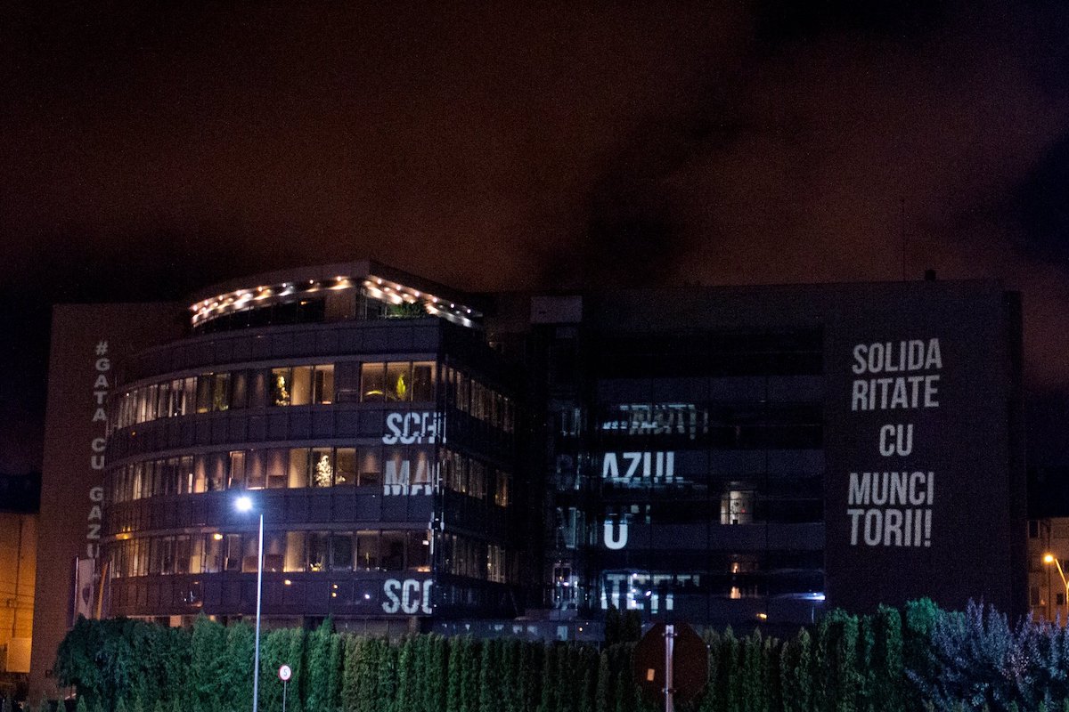 Proteste și la Romgaz: 500 de angajați se strâng luni la Mediaș. Conducerea promite că nu le vor fi diminuate salariile și amenință cu prevederile legale
