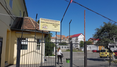 Contractul de reamenajare a curții Liceului Terezianum a fost atribuit pentru 1,5 milioane lei