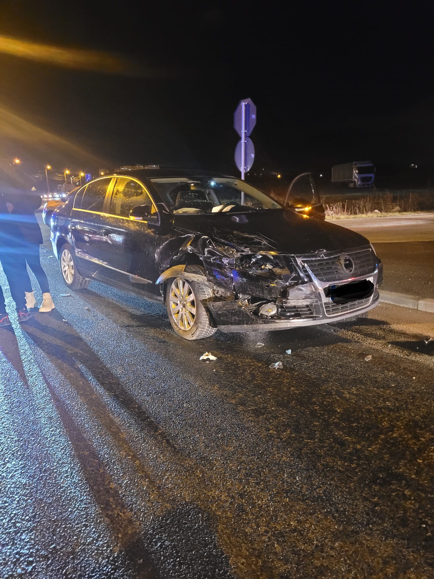 Accident rutier pe strada Henri Coandă din Sibiu. Un bărbat de 30 de ani și un bebeluș de un an au ajuns la spital