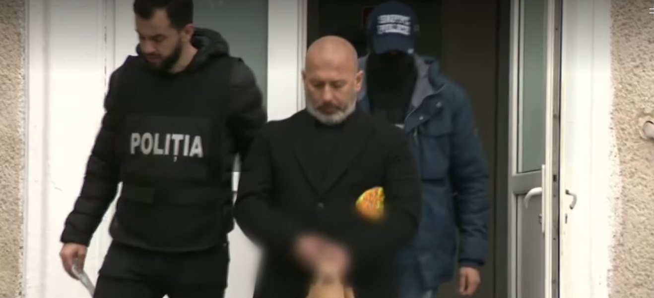 Cornel Dinicu, cel care este cunoscut drept patron al Fermei Dacilor, a fost arestat preventiv pentru 30 de zile