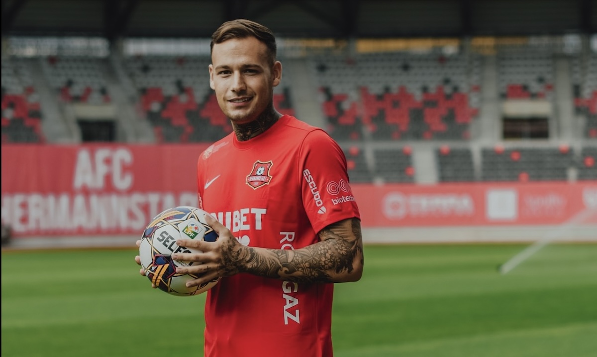 Italianul de la Hermannstadt: ”După trei luni în România, am învățat engleza mai bine decât în 10 ani de școală”. Alessandro Murgia e impresionat de Sibiu Arena