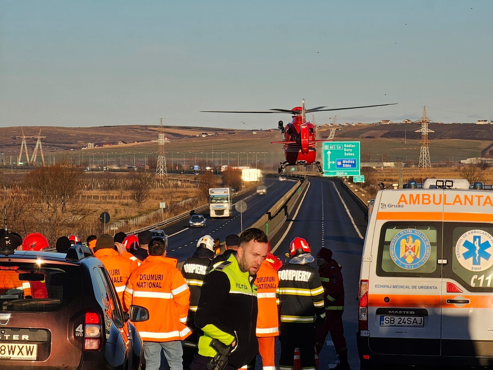 Cum s-a produs accidentul cu 9 răniți de pe centura Sibiului: Un TIR a intrat într-o autoutilitară oprită pe banda de urgență