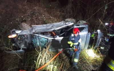 Tânărul de 16 ani, rănit în accidentul de la Hula Bradului, este internat la Pediatrie cu traumatism la coloană. Băiatul de 14 ani a fost transferat la Târgu Mureș