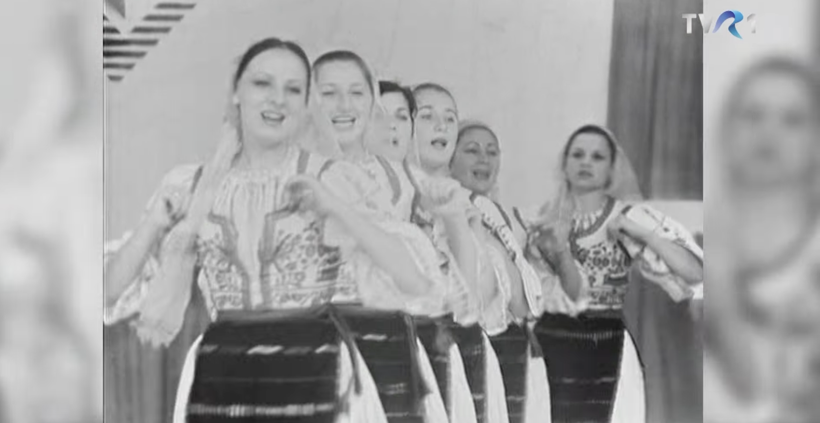 Junii Sibiului: 80 de ani de poveste, istorisiți prin dans și filme-document