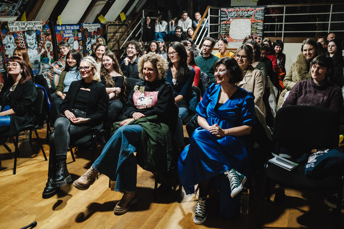 Sibiul găzduiește Campionatului Național de Slam Poetry. „Oferă artiștilor locali șansa de a evolua pe o scenă internațională”