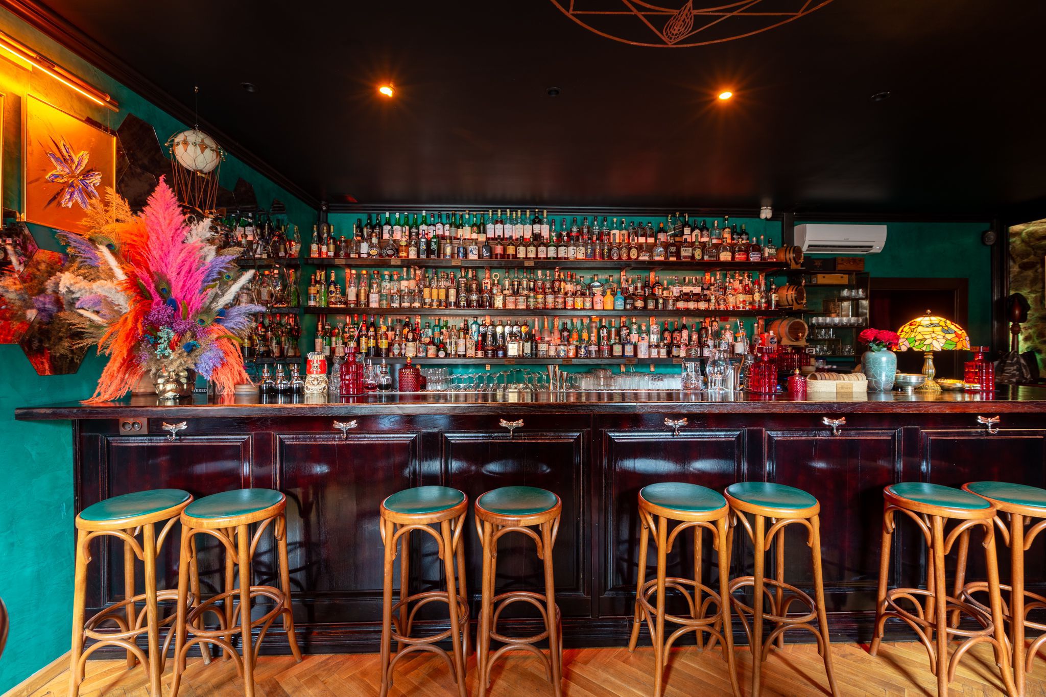 Se vinde House of Ellixirz. Cocktail bar-ul deschis la Sibiu în anul 2018 costă 300.000 de euro