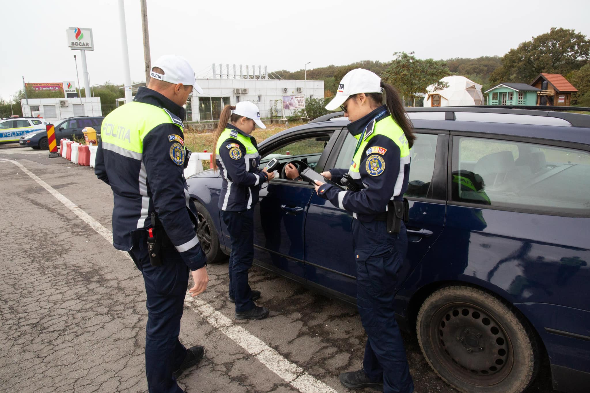 Polițiștii sibieni au dat primele amenzi pe tablete. „Vor permite creșterea gradului de eficiență și debirocratizare a activității”