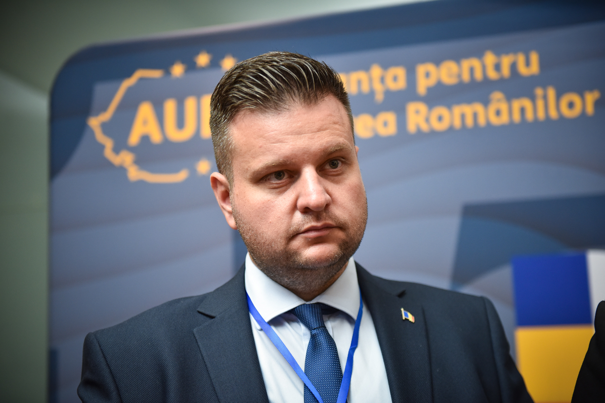 Liderul AUR Sibiu rămâne și fără locul de consilier local. Sebastian Suciu s-a retras înainte de depunerea listelor la parlamentare