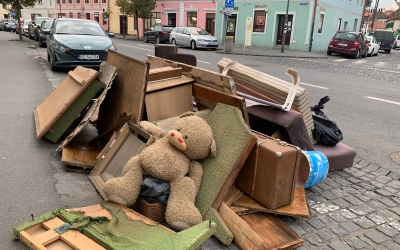 Etalon al bunăstării: Sibienii aruncă tot mai multe deșeuri voluminoase. Peste 280 de tone a colectat Soma în ultima săptămână