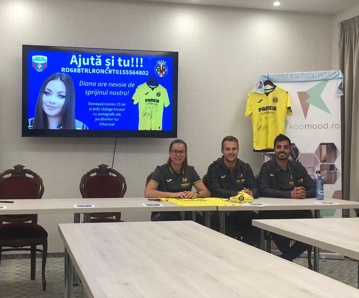 Tinerii fotbaliști de la Interstar învață de la antrenorii clubului Villareal din Spania. „Dacă noi vom avea la Sibiu o infrastructură bună, putem să implementăm conceptul lor, dacă nu ne dezvoltăm, nu o să vină nici ei aproape de noi”