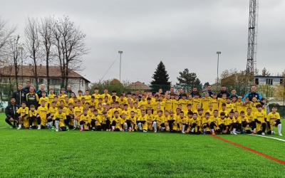 Tabăra de fotbal susținută de Villarreal la Sibiu se mută la baza Obor. Primarul Astrid Fodor, așteptat la ceremonia de înmânare a premiilor