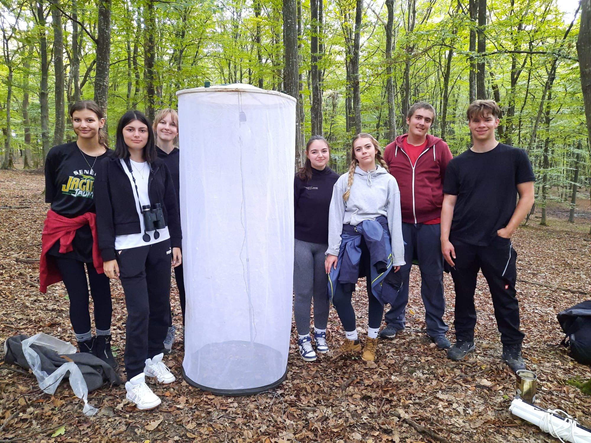 Un proiect Erasmus inițiat de o școală din Germania în parteneriat cu Colegiul Pedagogic a scos elevii în natură. Profesor: „Suntem prea ocupați, prea distrași, prea puțin prezenți”