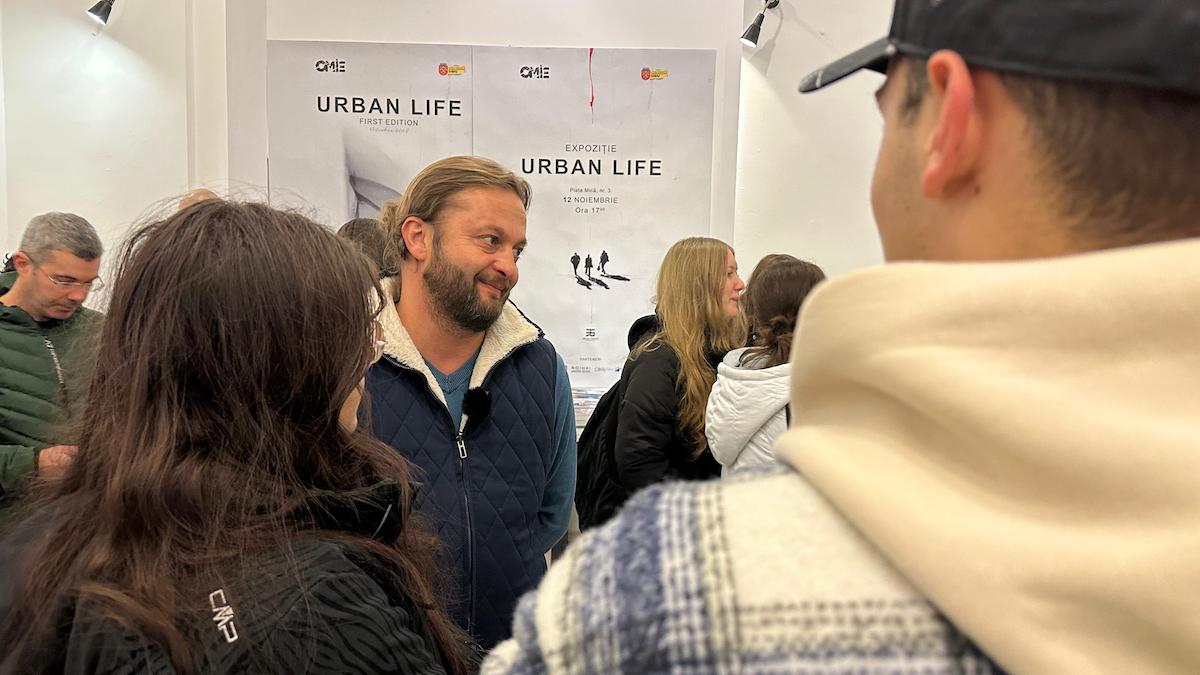 Urban Life: Rareș Helici a organizat ateliere de fotografie pentru liceeni și le-a prezentat lucrările într-o expoziție: Sunt extrem de creativi, cred că avem o mulțime de lucruri bune de învățat de la cei tineri