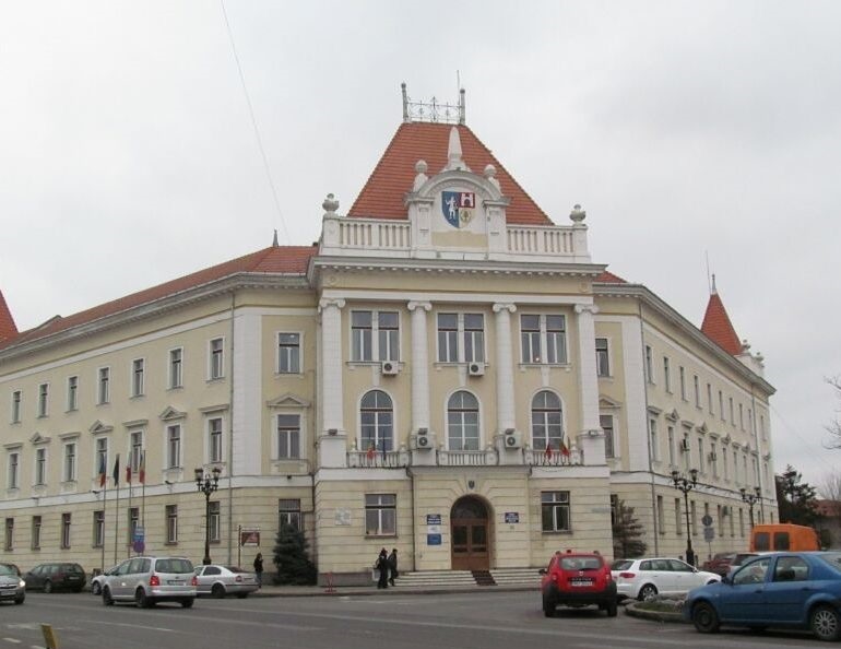 O femeie bolnavă de cancer a dat statul român în judecată și a câștigat dreptul la tratament compensat prin decizia Curții de Apel Alba Iulia