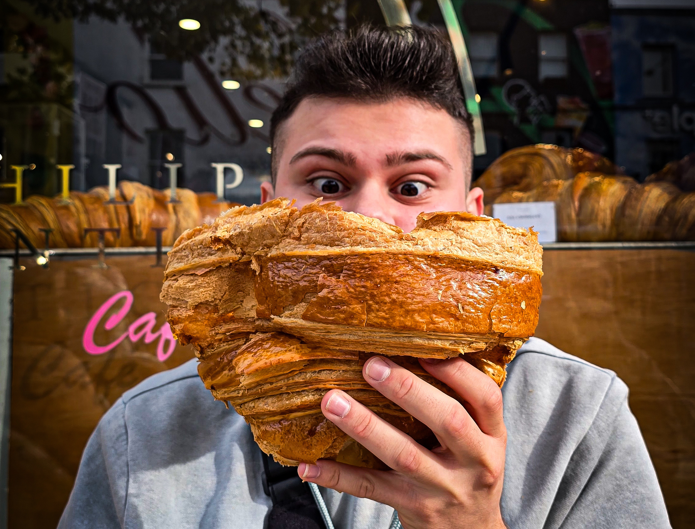 Un tânăr din Sibiu a fost nominalizat la Food Content Creators Awards 2024. „Mâncărurile tradiționale din Sibiu sunt o sursă minunată de inspirație”