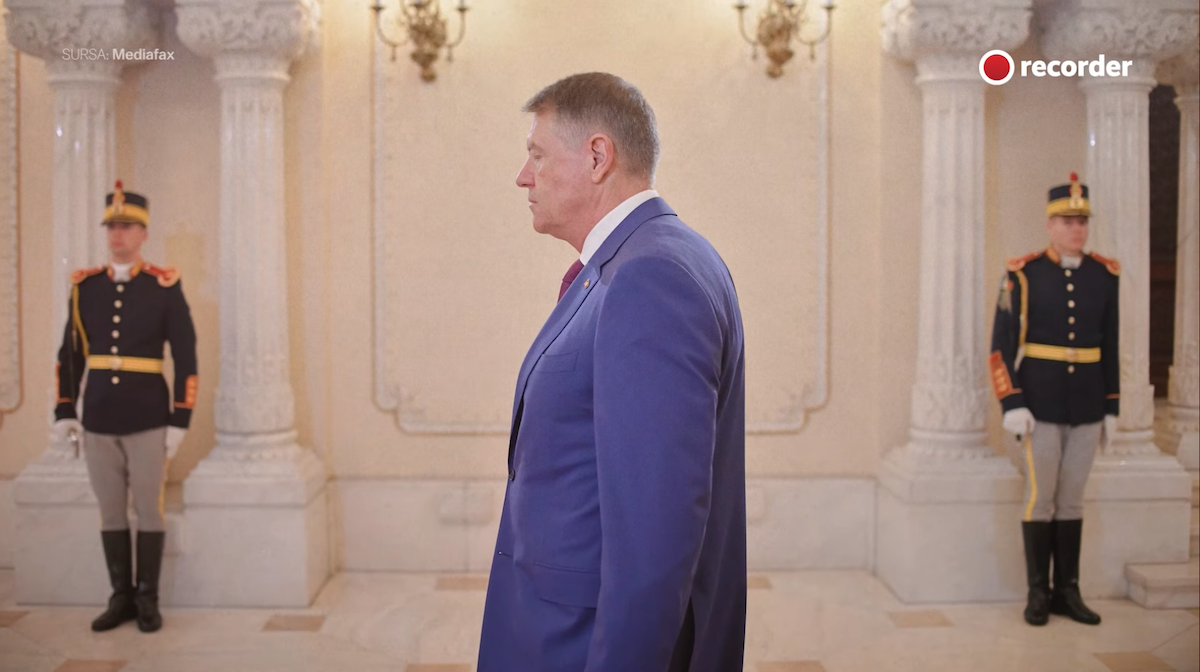 „Îl recomanda Sibiul și mă gândeam că n-ar fi rău ca România să arate ca Sibiu”. Recorder a publicat un documentar de două ore despre „Deceniul Iohannis”. Relatăm pe scurt