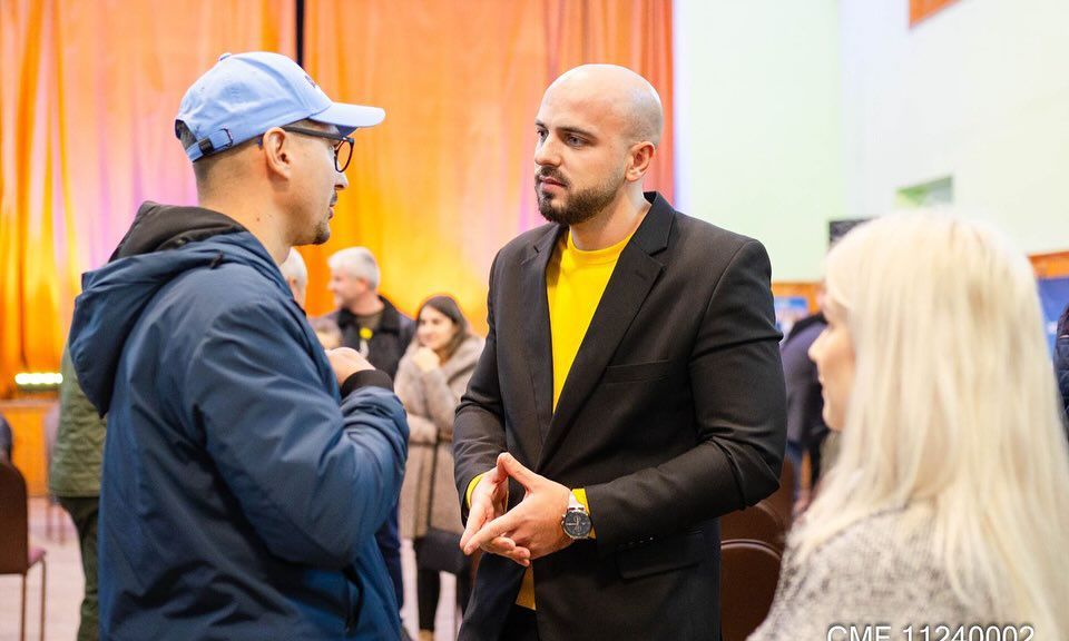 Adrian Vasiu, candidat PNL Sibiu la Camera Deputaților: Cu cine votează tinerii județului Sibiu? Cu cei din generația lor!